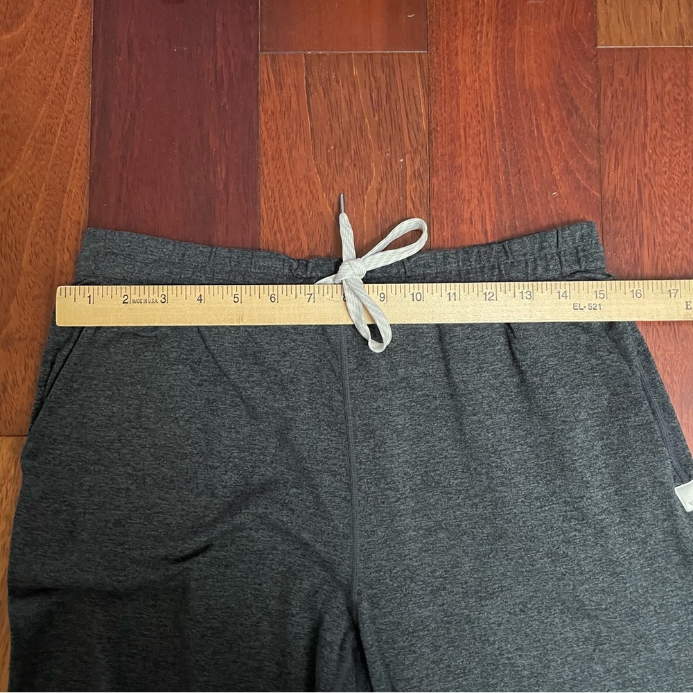Vuori Sunday Jogger‎ Pants Women's Gray Performance Gym Stretch Knit Sz M B23 - Picture 7 of 11